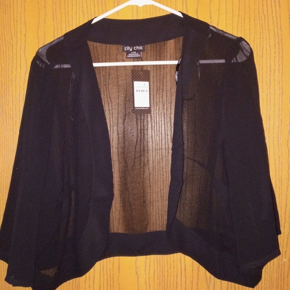 City Chic Tops - 𝅺CITY chic black chiffon shrug large